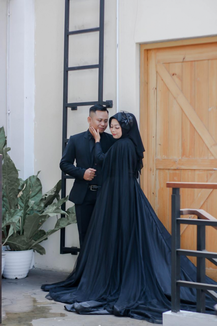 https://mutiayudi.webnikah.com/dirmember/00000027/kitamenikah/photo-265860-311734-l-202409250833.jpg